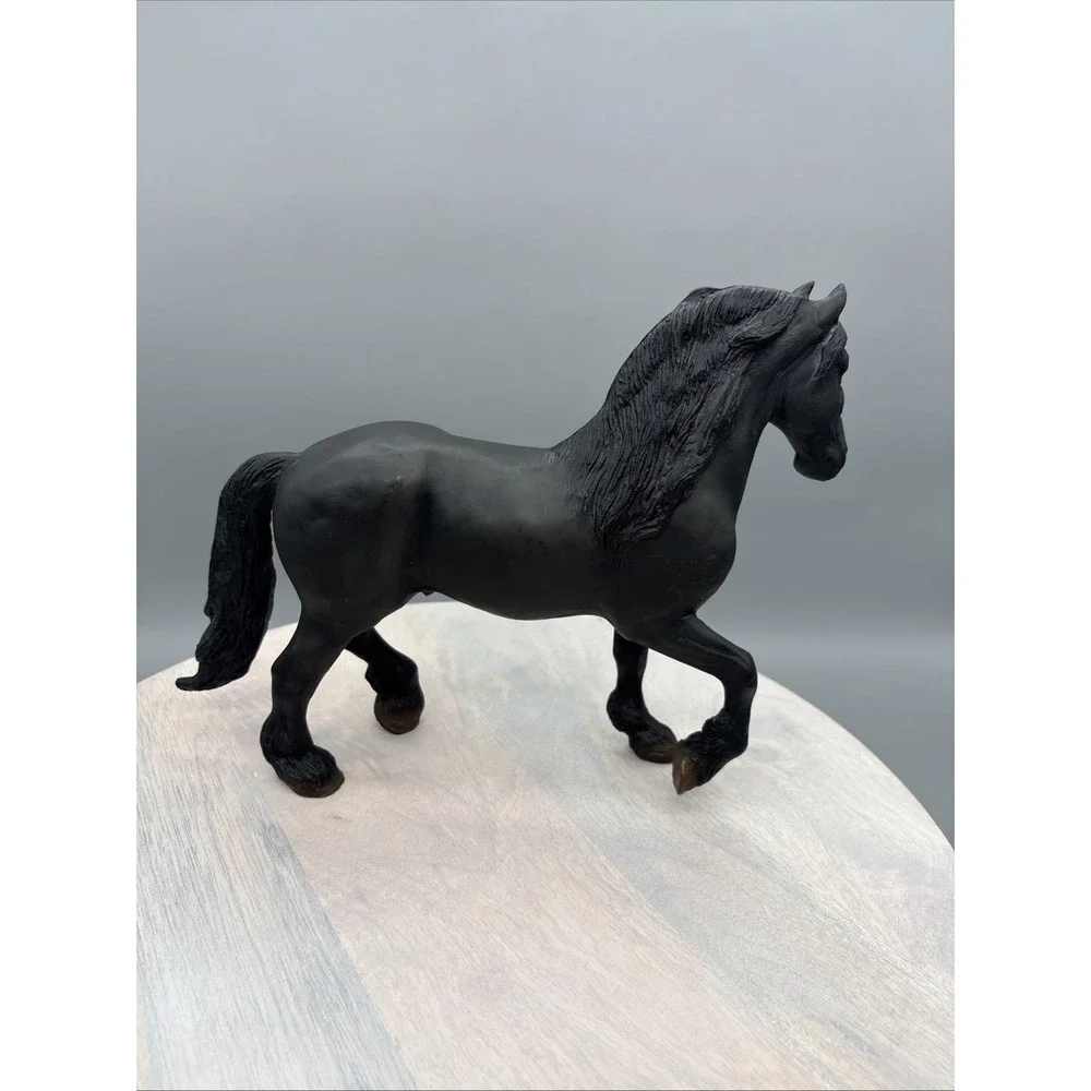 Friesian Stallion, Model #485, 1992-1995 Breyer Reeves Matte Black USA VTG